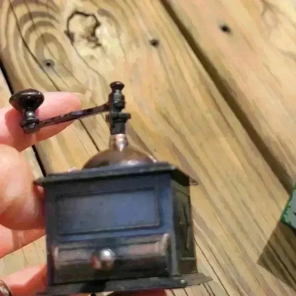 Antique Finish Miniature Pencil Sharpener Coffee Grinder by Durham Industries - Picture 9 of 12